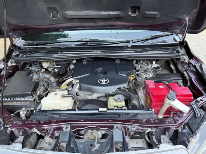 2016 Toyota Innova Crysta 2.4 ZX MT BSIV