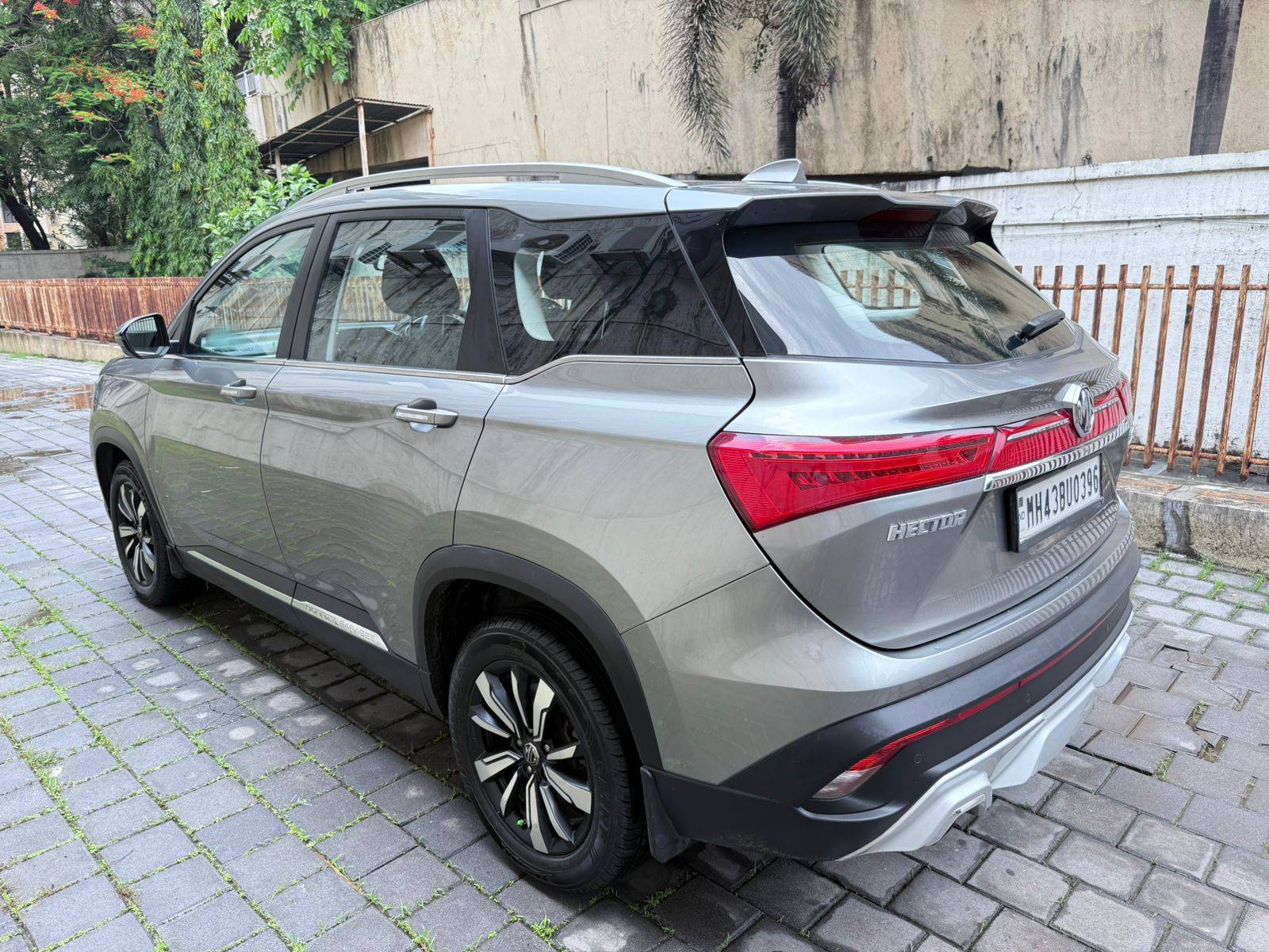 MG Hector Sharp 1.5 Dct