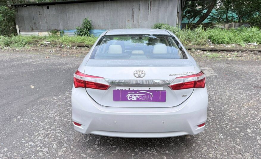Toyota corolla altis 1.8 v (F)