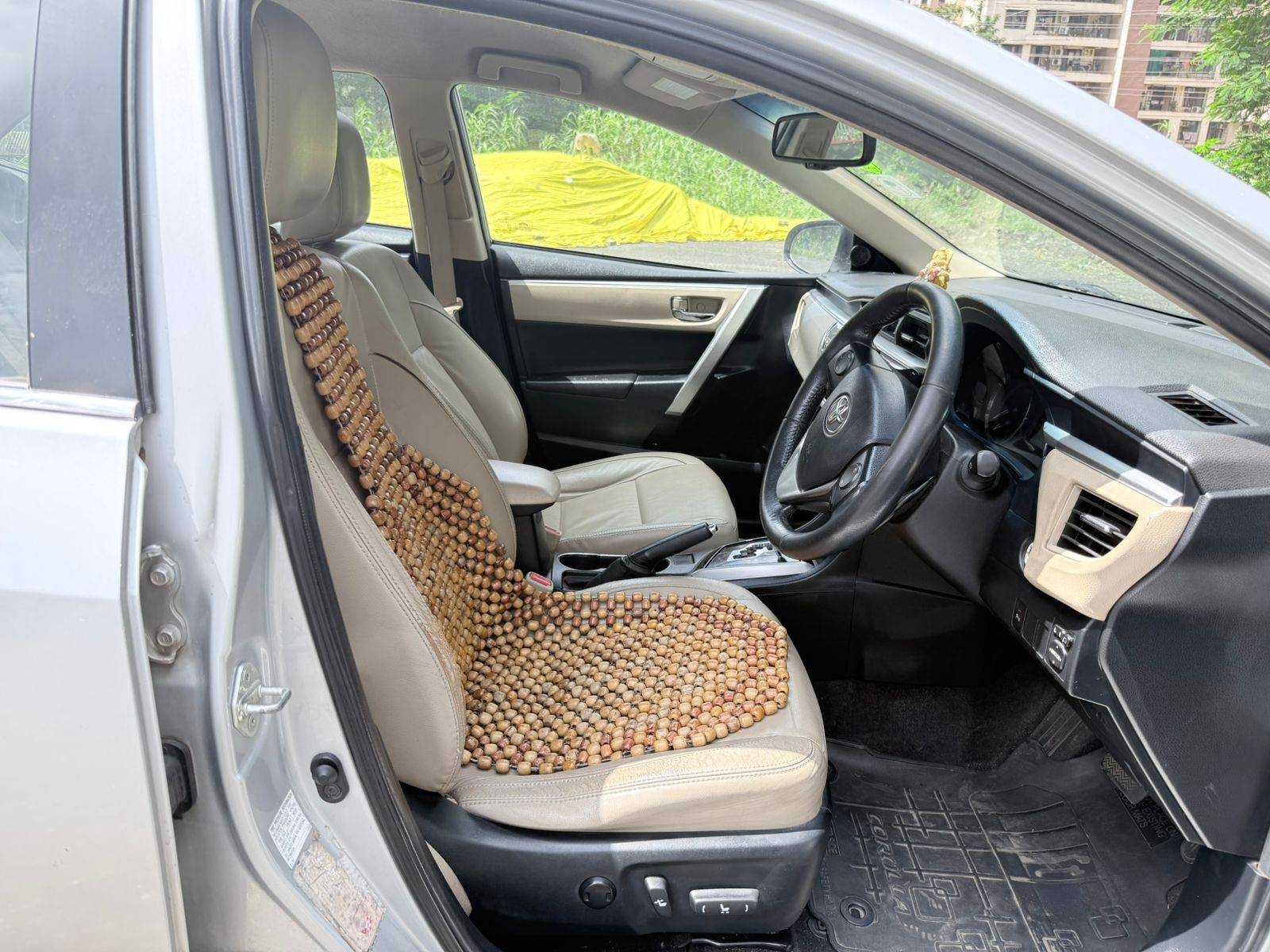 Toyota corolla altis 1.8 v (F)