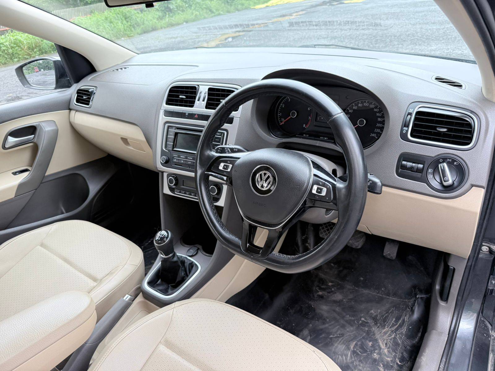 2016 Vento Highline 1.6 MT